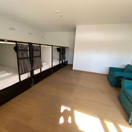 Urban Habitat Capsule Beds Hostel Nicosia Buitenkant foto